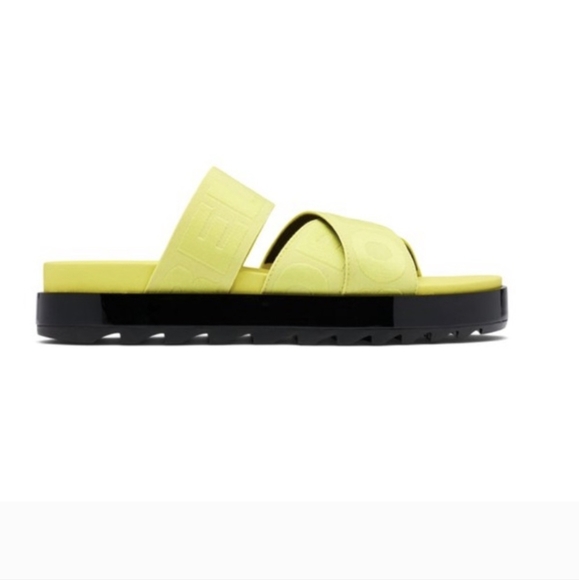 NWT Sorel Roaming yellow strap platform sandals - Picture 3 of 12